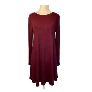 One Clothing Ribbed Knit Long Sleeve Shift Dress in Maroon